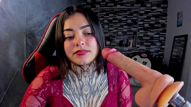 Sophiia cherry online show from 05/16/26, 07:34