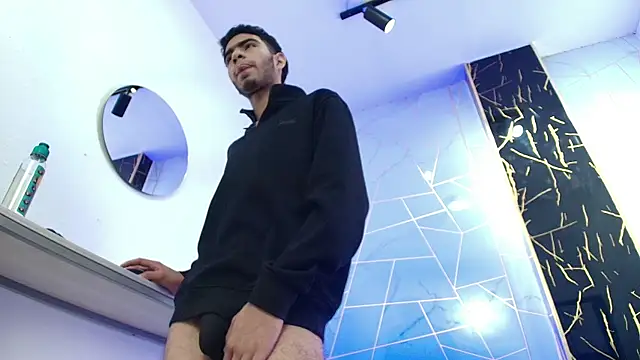 Valentin Lux online show from 04/28/26, 03:33