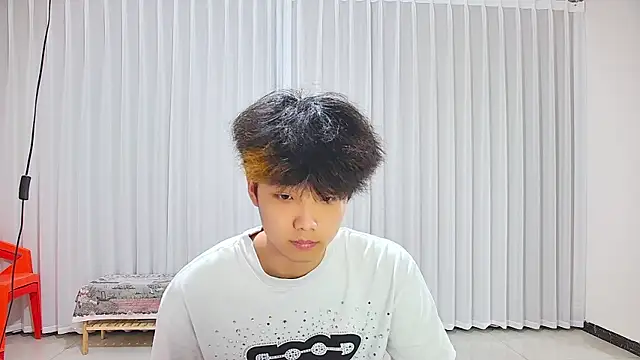 icecream-002 online show from 04/07/26, 06:58