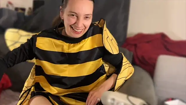 hello katieex online show from 05/05/26, 08:06