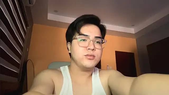 SinfulLuca online show from 03/10/26, 03:11