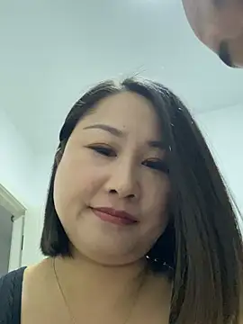 xiaoyi-10 online show from 04/10/26, 10:53