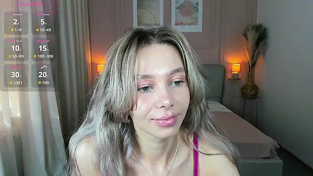 LuluAlis online show from 03/25/26, 02:01