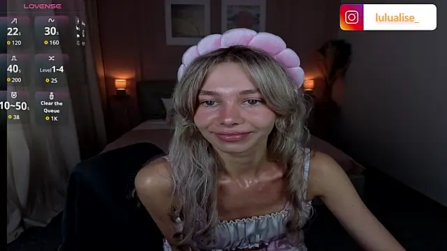 LuluAlis online show from 06/11/26, 02:48