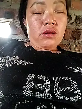 Min-in online show from 04/14/26, 05:46