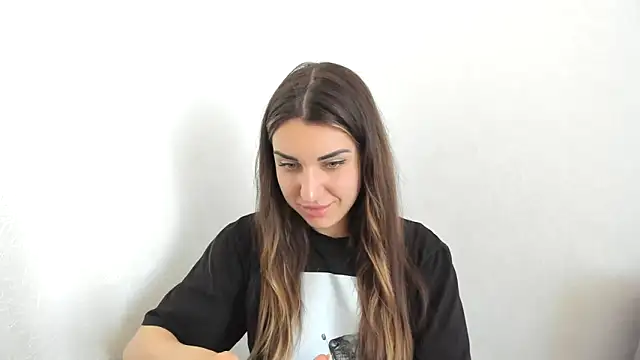 summmmersky1 online show from 03/10/26, 11:37