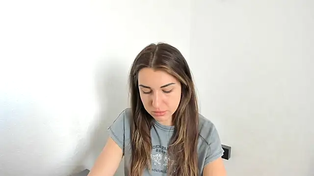 summmmersky1 online show from 04/10/26, 12:32