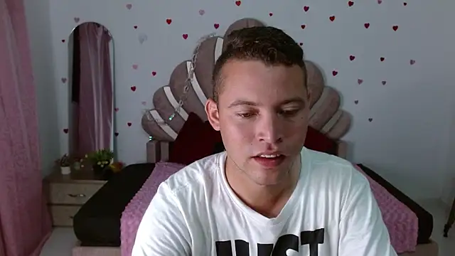 Snapshot of sven_fox723 chatting on 05/16/26, 01:10 sven fox723 online show from 05/16/26, 01:10
