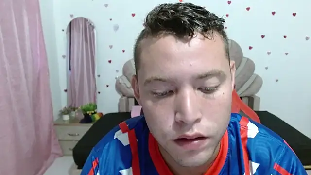 Snapshot of sven_fox723 chatting on 05/17/26, 01:18 sven fox723 online show from 05/17/26, 01:18