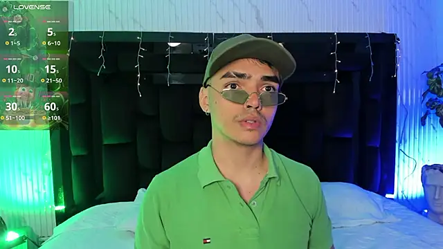 NicoKinggs  online show from 03/17/26, 11:35