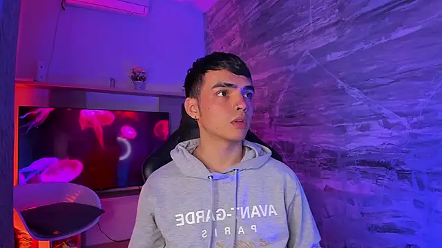 NicoKinggs  online show from 04/09/26, 01:16