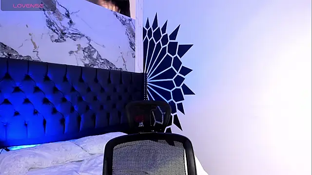 NicoKinggs  online show from 04/20/26, 01:25