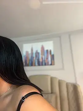 Bella-Ferrer online show from 04/25/26, 06:27