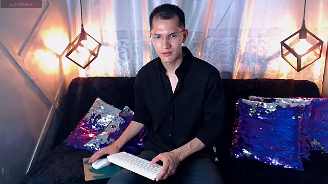 MilanDavid1 online show from 03/13/26, 05:41