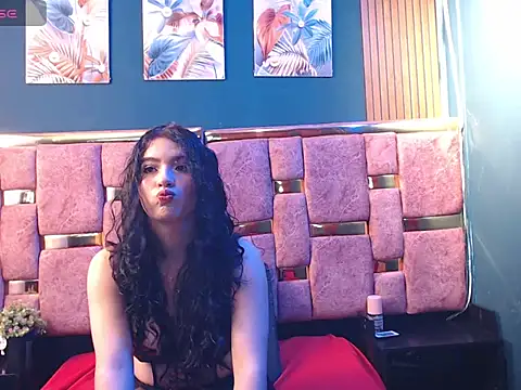 Snapshot of Haanita chatting on 06/19/26, 02:05 Haanita online show from 06/19/26, 02:05