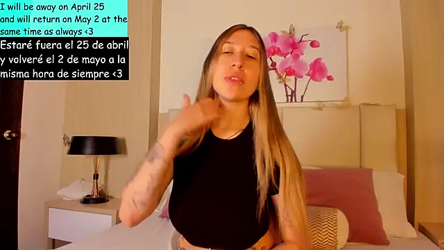 AmberVegaa online show from 04/17/26, 01:36