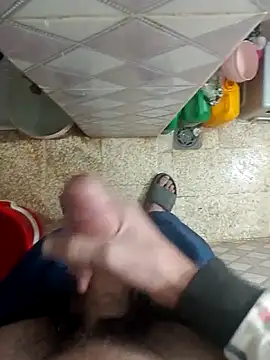 Snapshot of Theonehard12 chatting on 03/14/26, 06:57 Theonehard12 online show from 03/14/26, 06:57