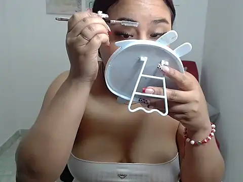 candymorena69 online show from 04/07/26, 12:27