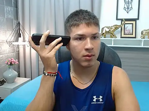 AlessandroFranco online show from 04/25/26, 05:21