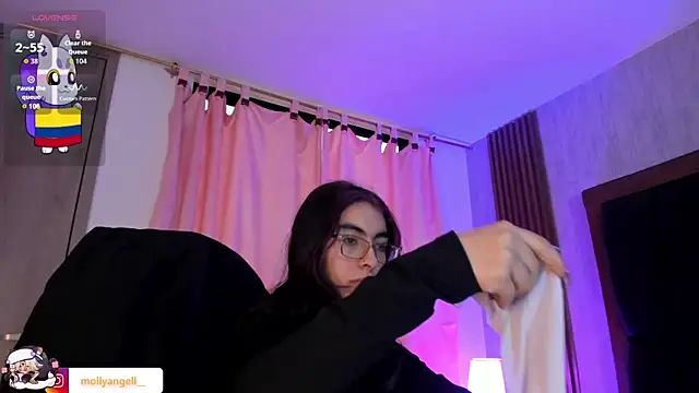 Molly A online show from 06/27/26, 02:44
