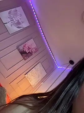 zoe  baker online show from 04/13/26, 02:22
