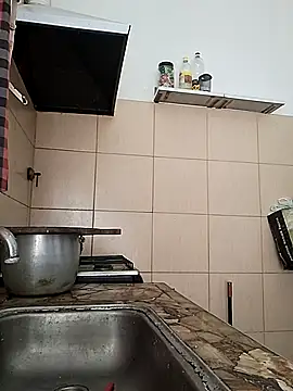 flor7772 online show from 04/23/26, 04:31