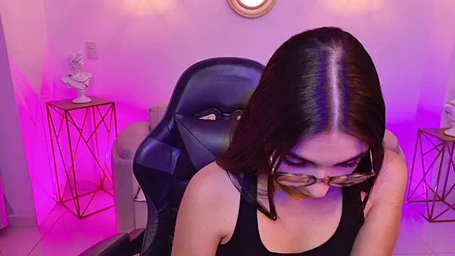 Snapshot of Gia_Capri chatting on 04/16/26, 05:41 Gia Capri online show from 04/16/26, 05:41
