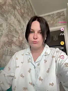 Snapshot of HubbaBaby chatting on 05/16/26, 11:20 HubbaBaby online show from 05/16/26, 11:20