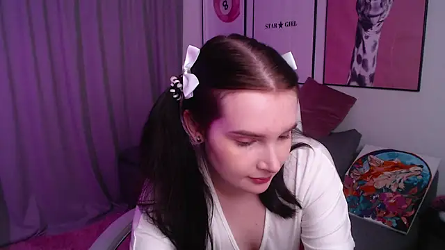 Snapshot of Kristen_Bellle chatting on 05/10/26, 01:11 Kristen Bellle online show from 05/10/26, 01:11