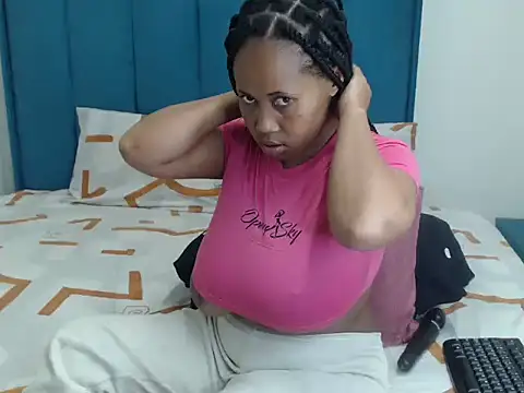 Snapshot of Tasha_xxx chatting on 06/30/26, 09:16 Tasha xxx online show from 06/30/26, 09:16