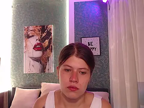 Moonna linnda online show from 03/31/26, 01:33