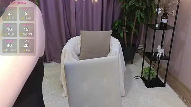 BlondeLina online show from 04/22/26, 05:43