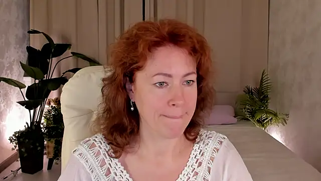 LeticiaRomano online show from 06/04/26, 04:07