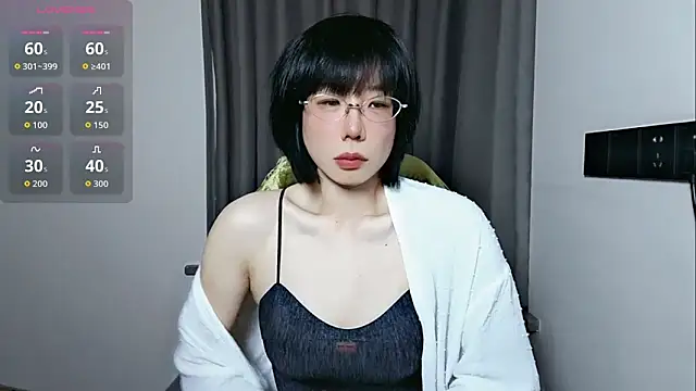 lin lin 520 520 online show from 04/23/26, 05:15