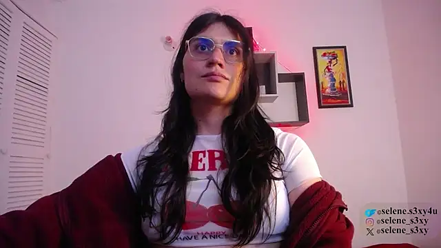 Snapshot of selene_cutie chatting on 03/20/26, 12:15 selene cutie online show from 03/20/26, 12:15