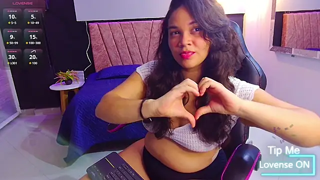 scarlettt  joness online show from 04/10/26, 02:50