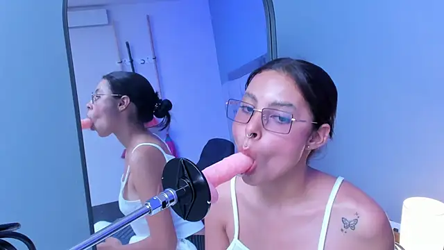 Lia owenss online show from 03/21/26, 07:17