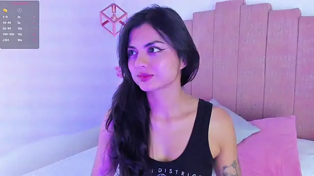 Zoee Kravitz online show from 04/08/26, 09:04