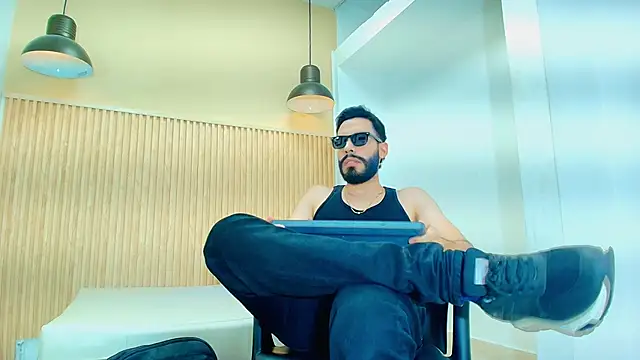 JEAN LEWIS2 online show from 03/19/26, 07:29