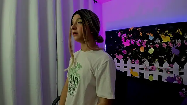 BellaRoge online show from 04/08/26, 04:56