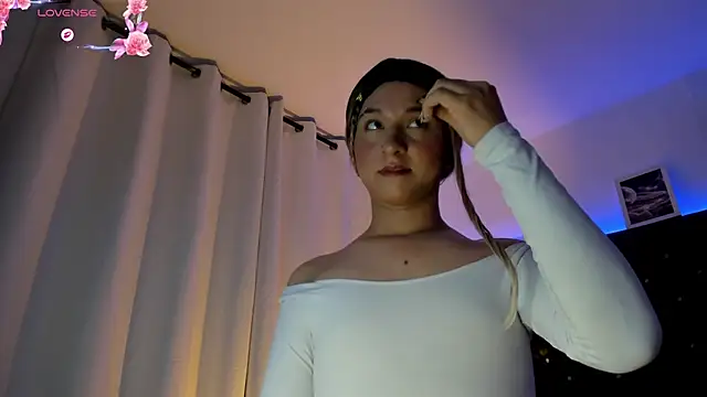 BellaRoge online show from 04/27/26, 05:27