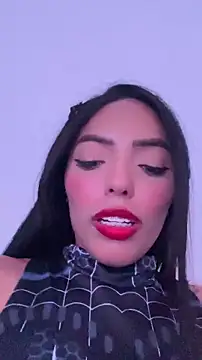 sylphiee  online show from 04/13/26, 05:24