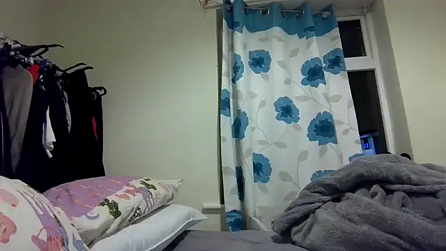 sweetiesophiaxo online show from 03/26/26, 10:37