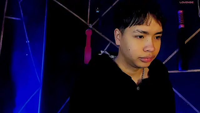 Snapshot of Lee_Colee chatting on 05/06/26, 11:21 Lee Colee online show from 05/06/26, 11:21