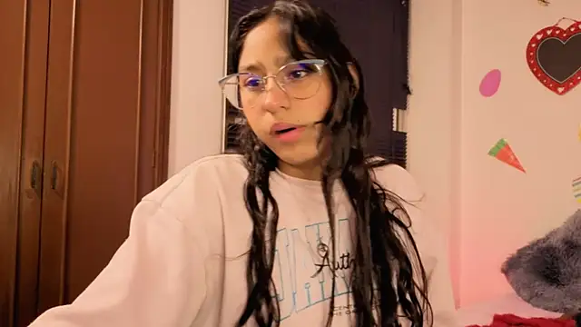 PaulaCutexs online show from 04/12/26, 04:50