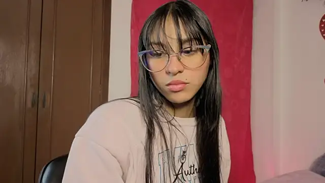 PaulaCutexs online show from 05/11/26, 02:39