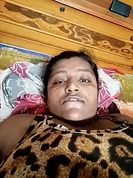Snapshot of Radhika088 chatting on 06/01/26, 05:14 Radhika088 online show from 06/01/26, 05:14