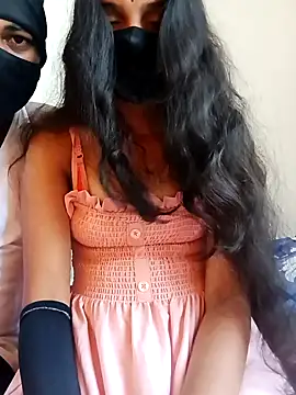 Snapshot of Telugucouple1431 chatting on 03/30/26, 04:46 Telugucouple1431 online show from 03/30/26, 04:46