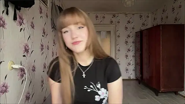 AnnaWasp online show from 04/10/26, 04:39