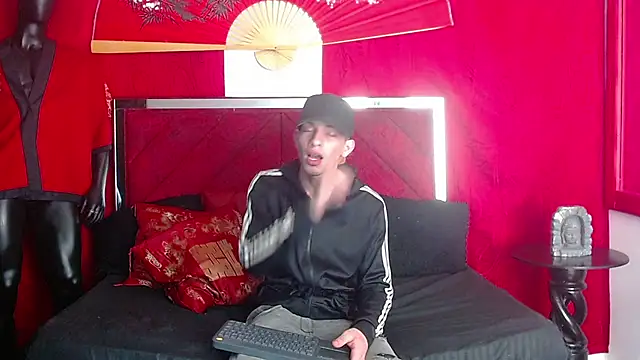 Naughty Couple13 online show from 03/14/26, 12:32